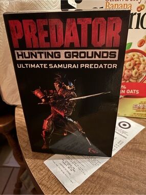 Predator Hunting Grounds Ultimate Samurai Predator Action Figure - Black & Red